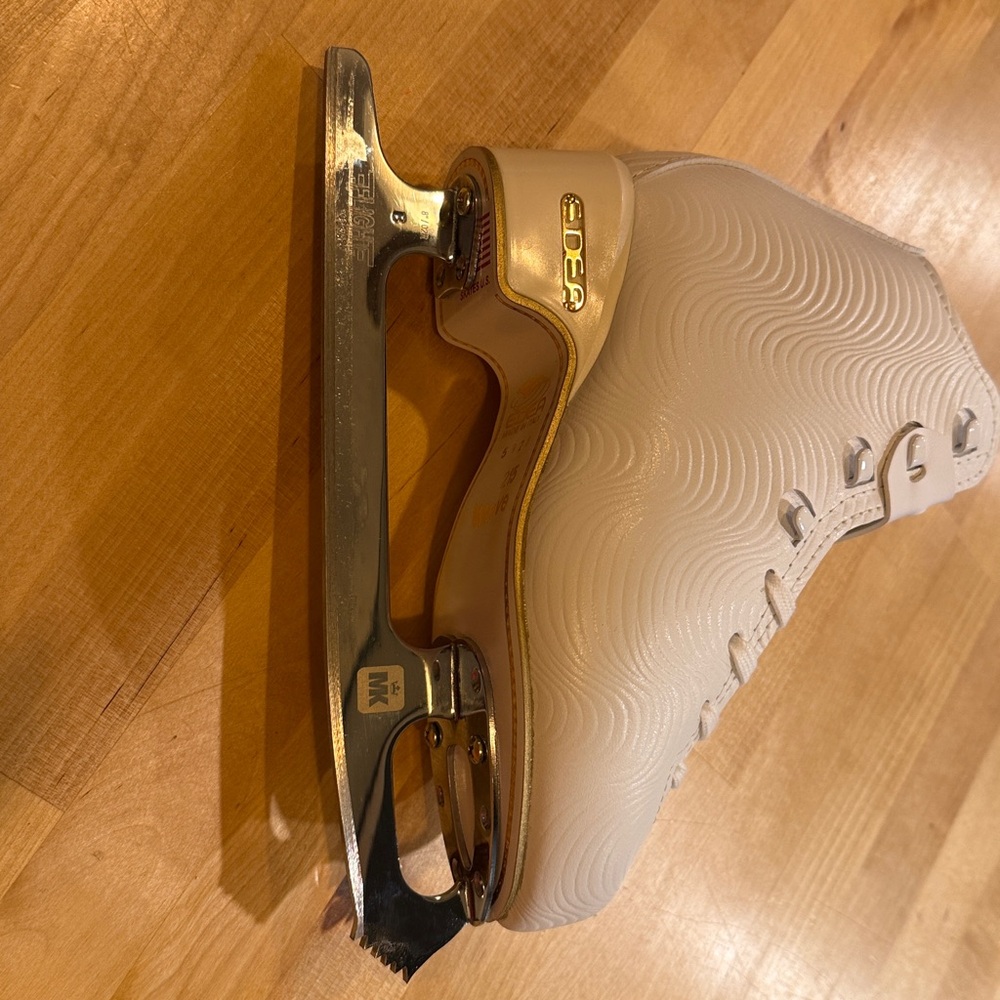 Edea Ivory Wave Ice Skates for Kids 215c - Picture 10 of 12